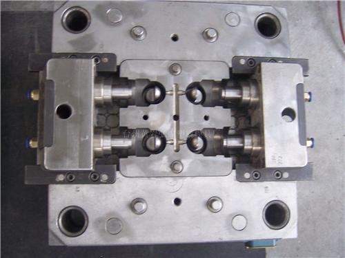 科翔模具告訴您，如何提高模具零配件加工質量？